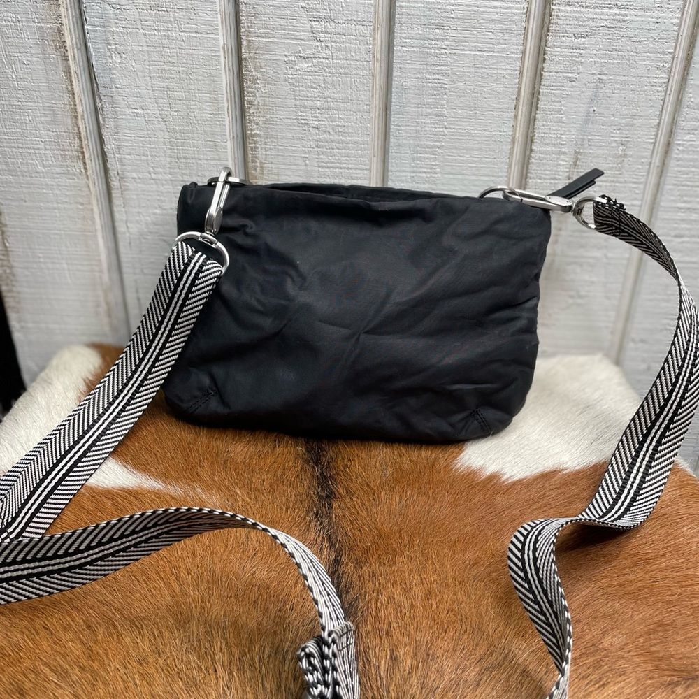 Lululemon crossbody purse  - Picture 8 of 10